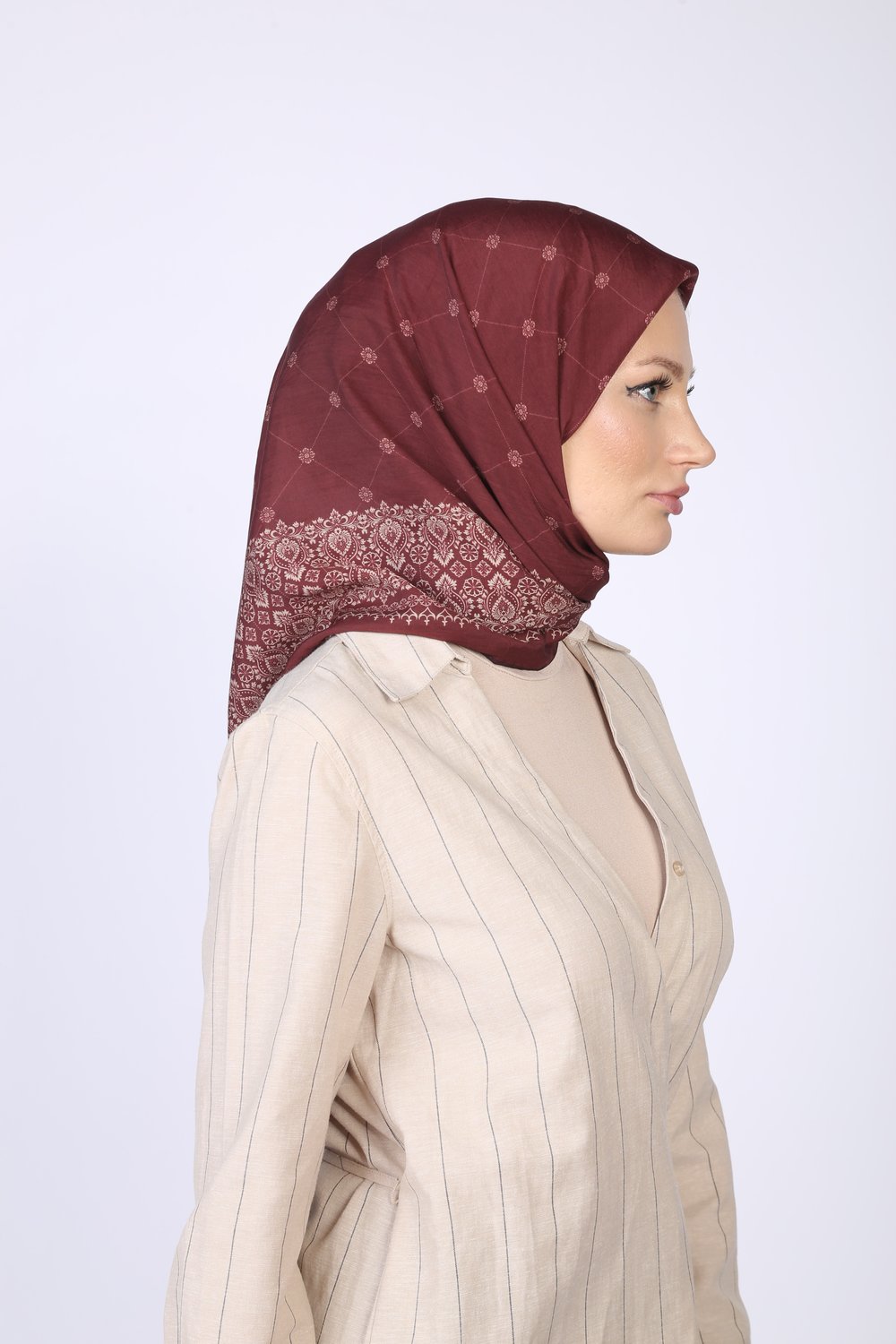 Lina Desen Eşarp Vişne
