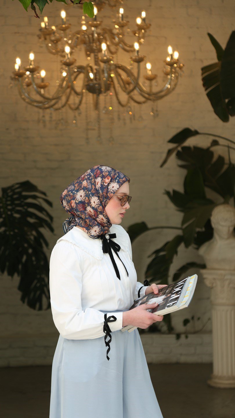 MYSTİC GARDEN DESEN EŞARP LACİVERT