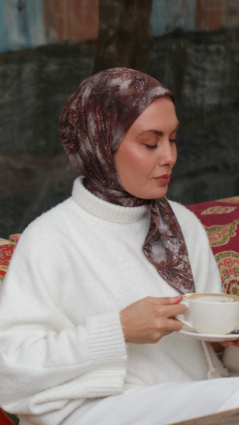 SAYE DESEN EŞARP KİREMİT