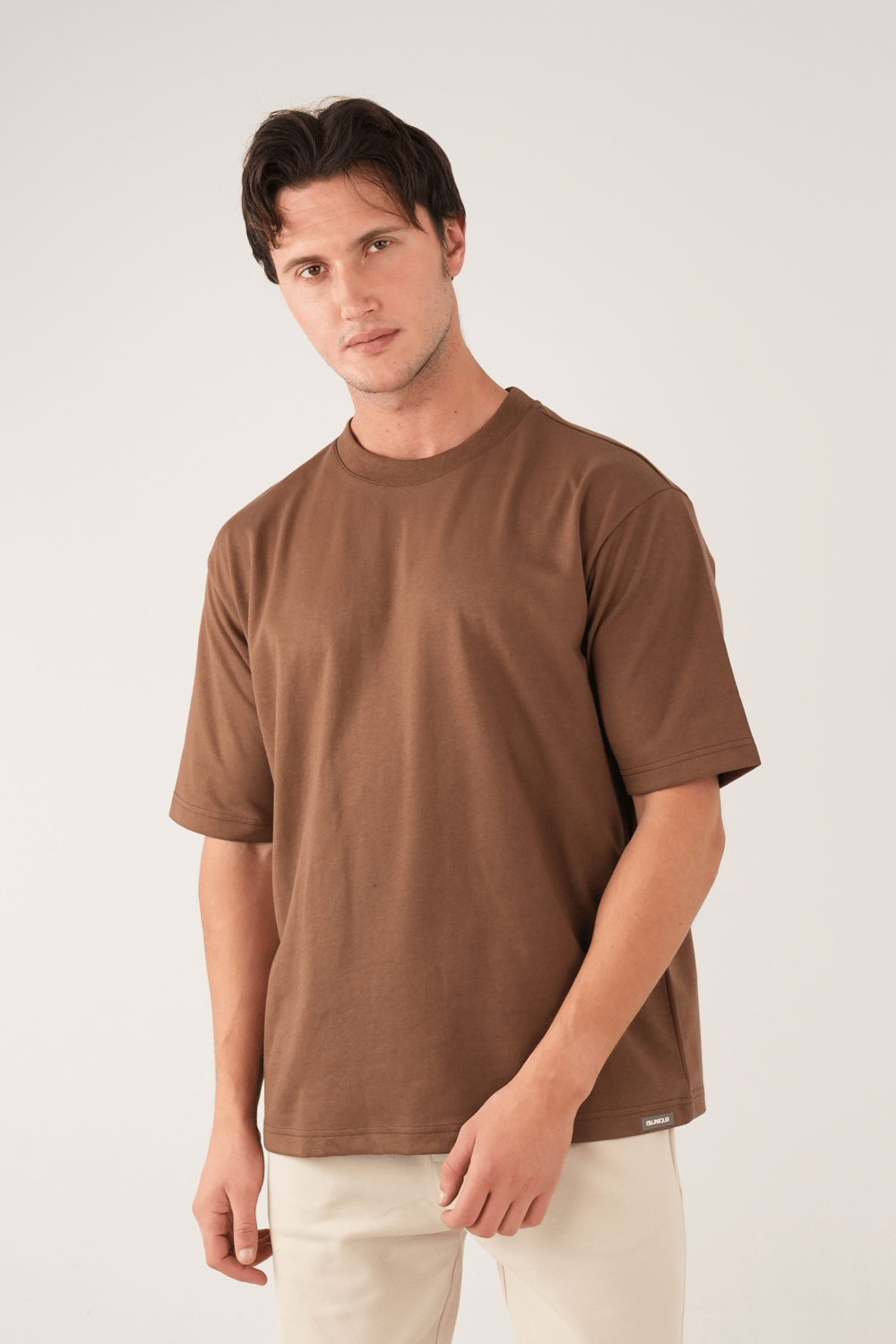 Bisiklet Yaka Kahverengi T-Shirt