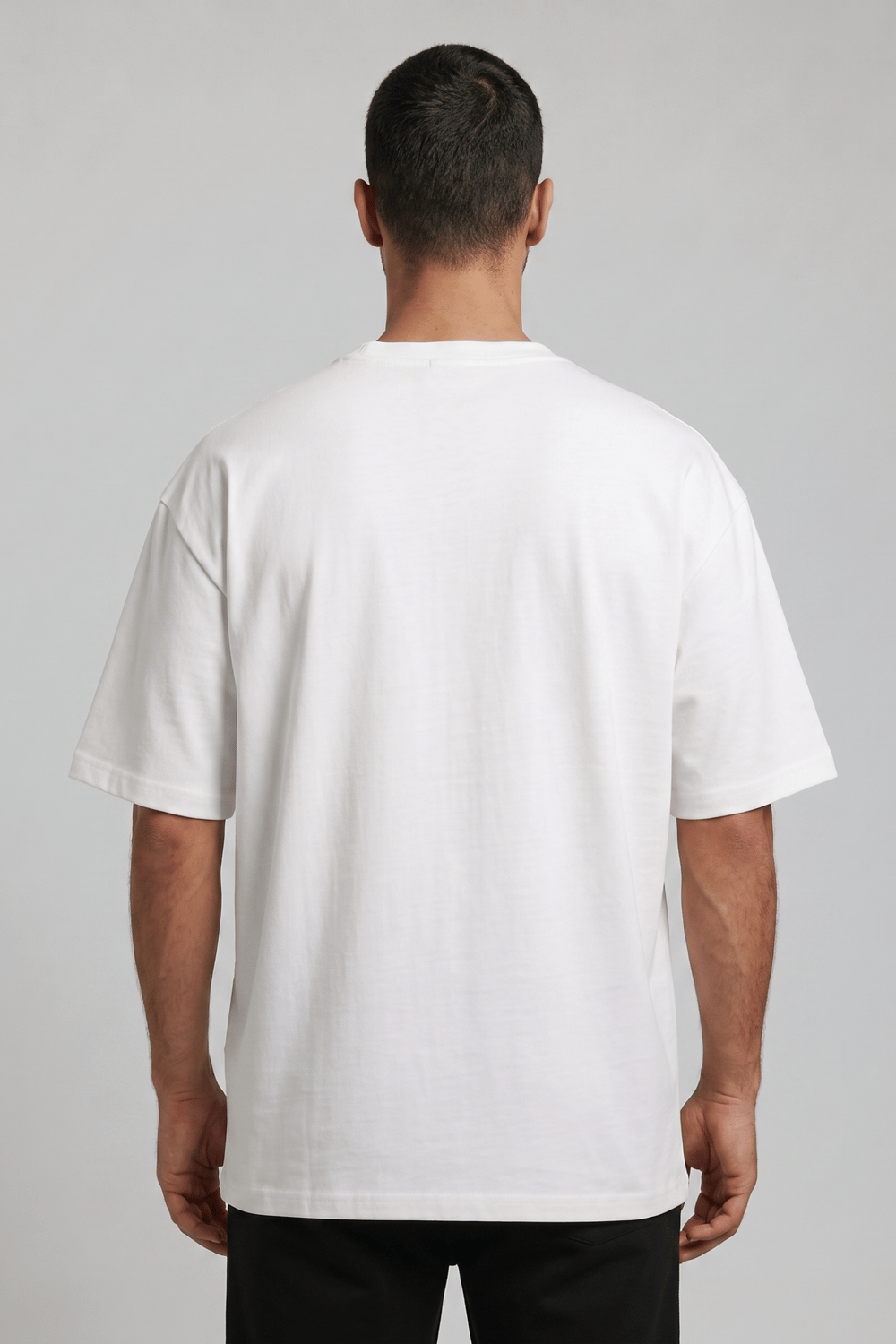 Bisiklet Yaka Beyaz T-Shirt