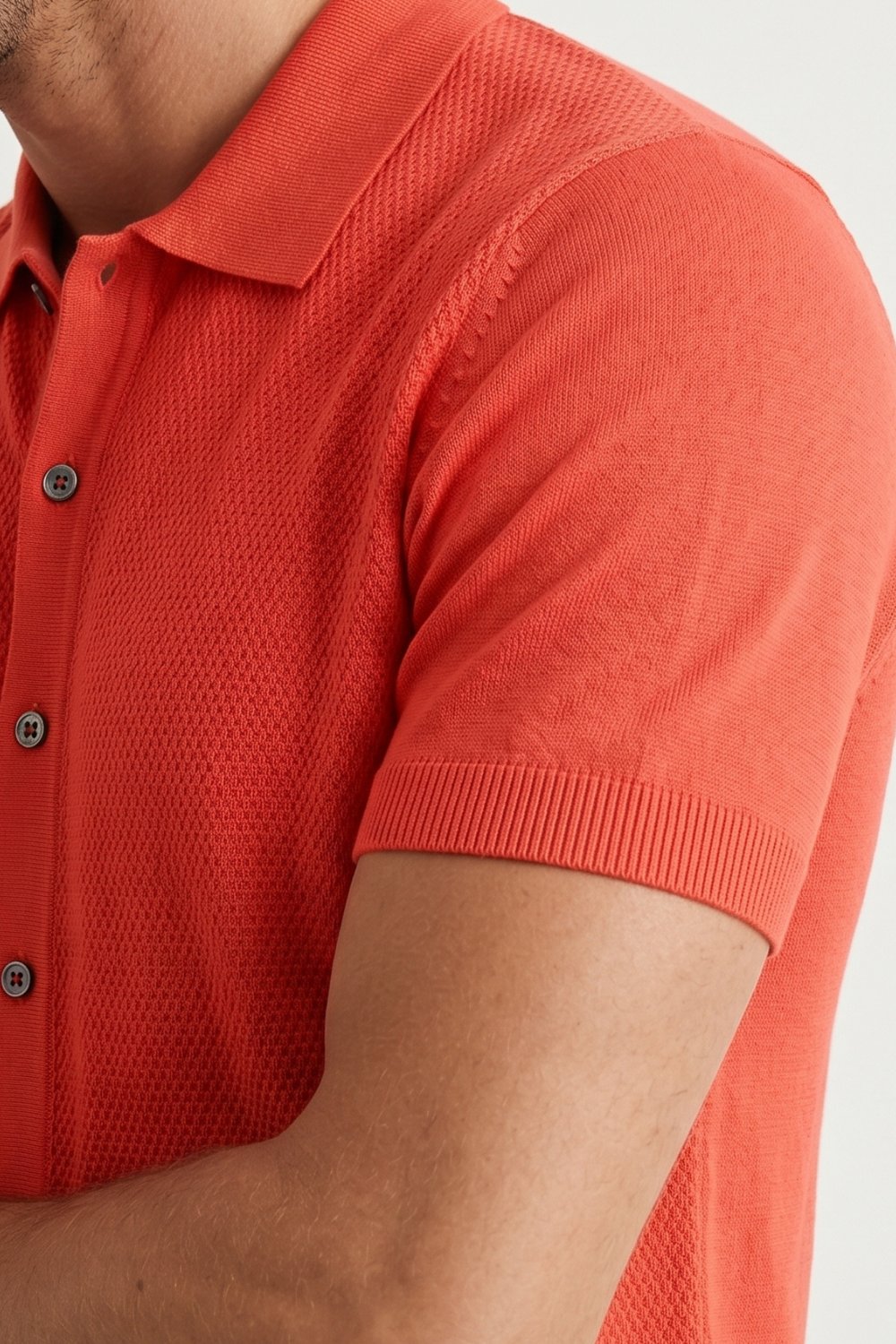 Nar Çiçeği İnce Örgü Kısa Kollu Rayon Yazlık Triko Gömlek