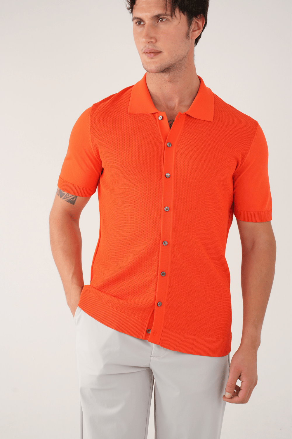 Nar Çiçeği İnce Örgü Kısa Kollu Rayon Yazlık Triko Gömlek
