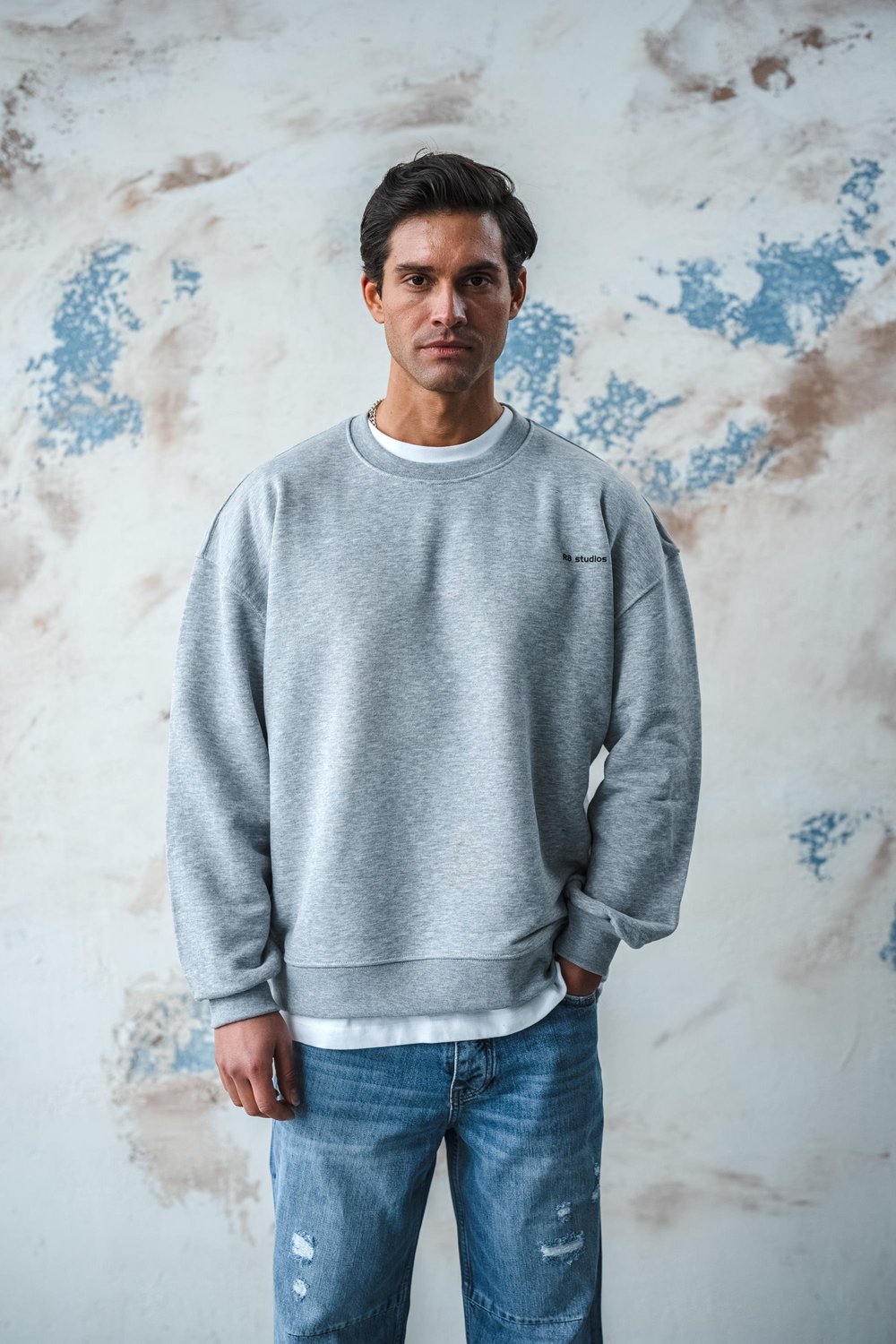 BİSİKLET YAKA GRİ SWEATSHIRT
