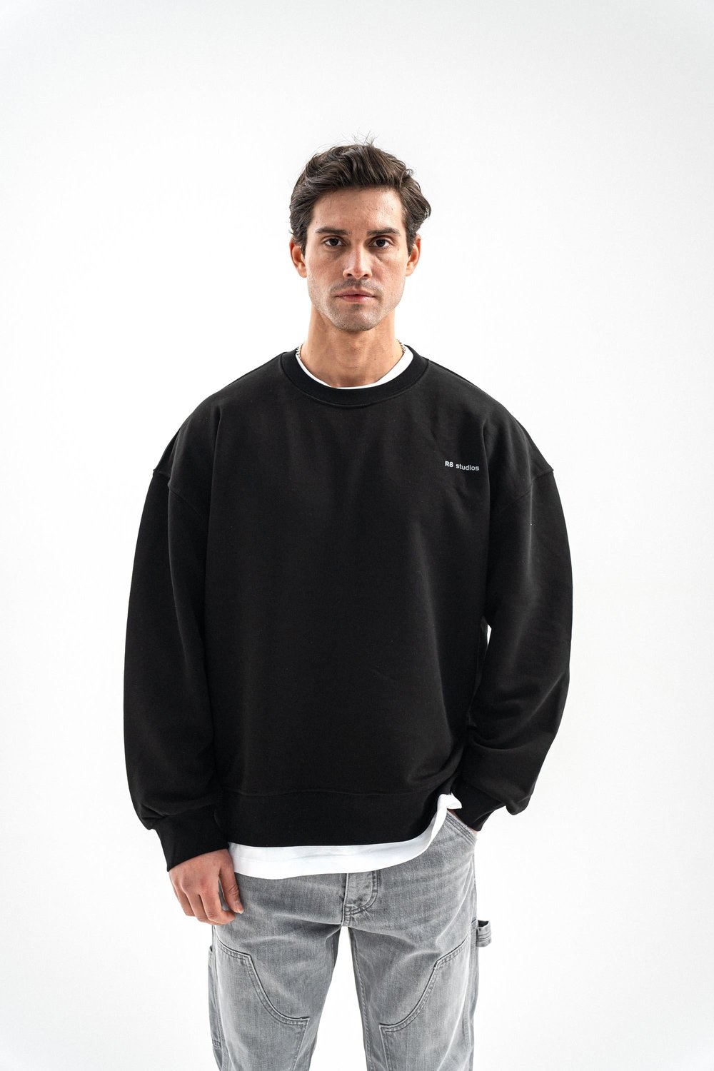 BİSİKLET YAKA SİYAH SWEATSHIRT