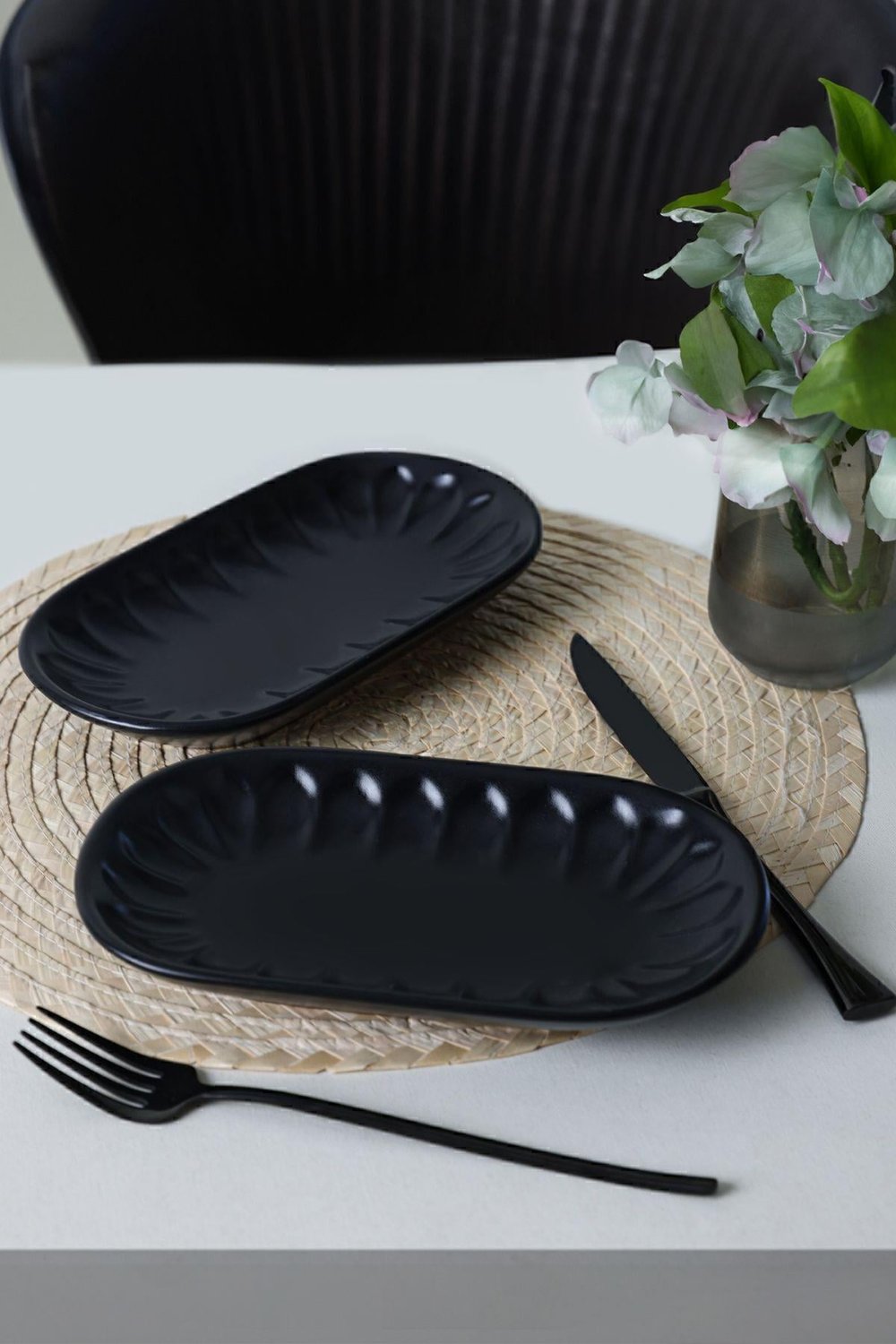 Mat Siyah Badem Kayık Tabak 22 Cm 2 Adet 956