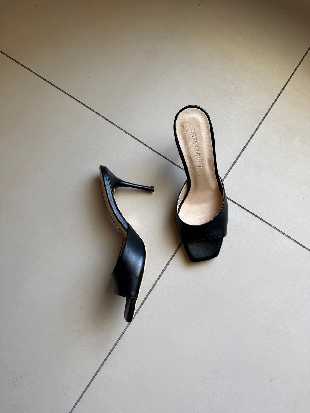 SİYAH DERİ TOPUKLU