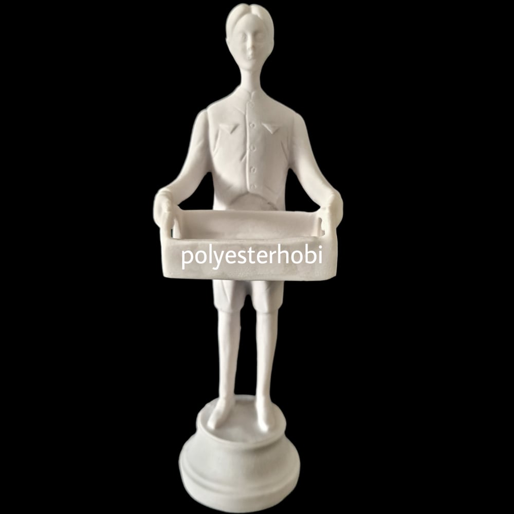 OB 1585 - Genç Erkek Garson Sunum Biblo Ham Polyester Obje