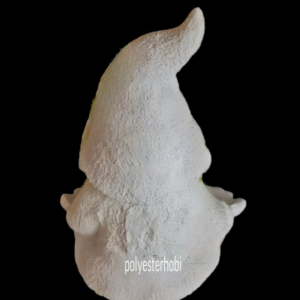 OB 1769 - Meditasyon Yapan Mumluklu Cüce Ham Polyester Obje