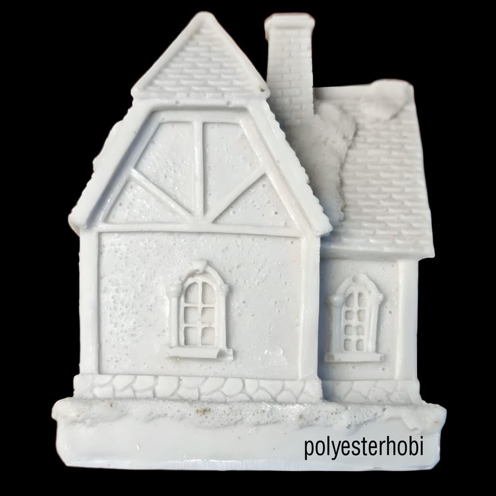 Ob 1910 - Ev Ham Polyester Obje