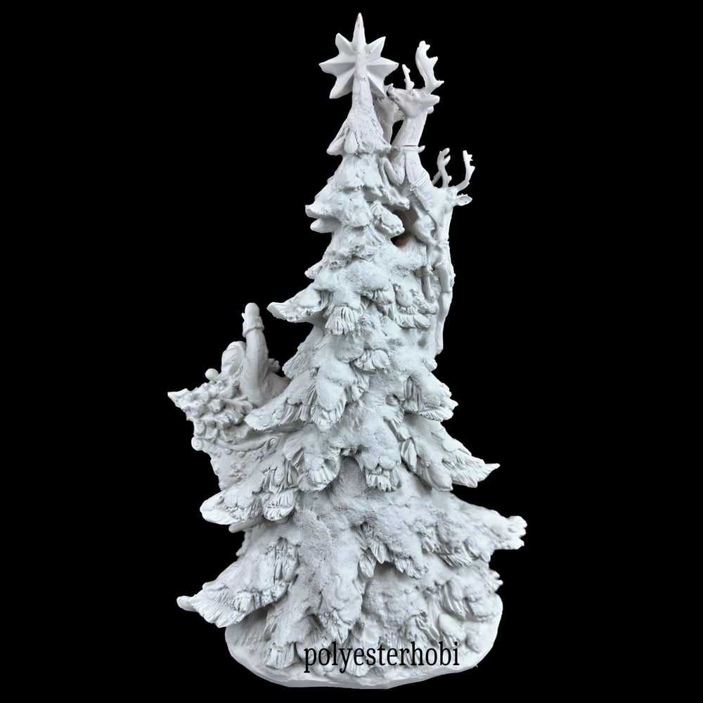 OB 2089 - Çam Ağacı Noel Baba Kızak Ve Geyikleri Ham Polyester Biblo Heykel