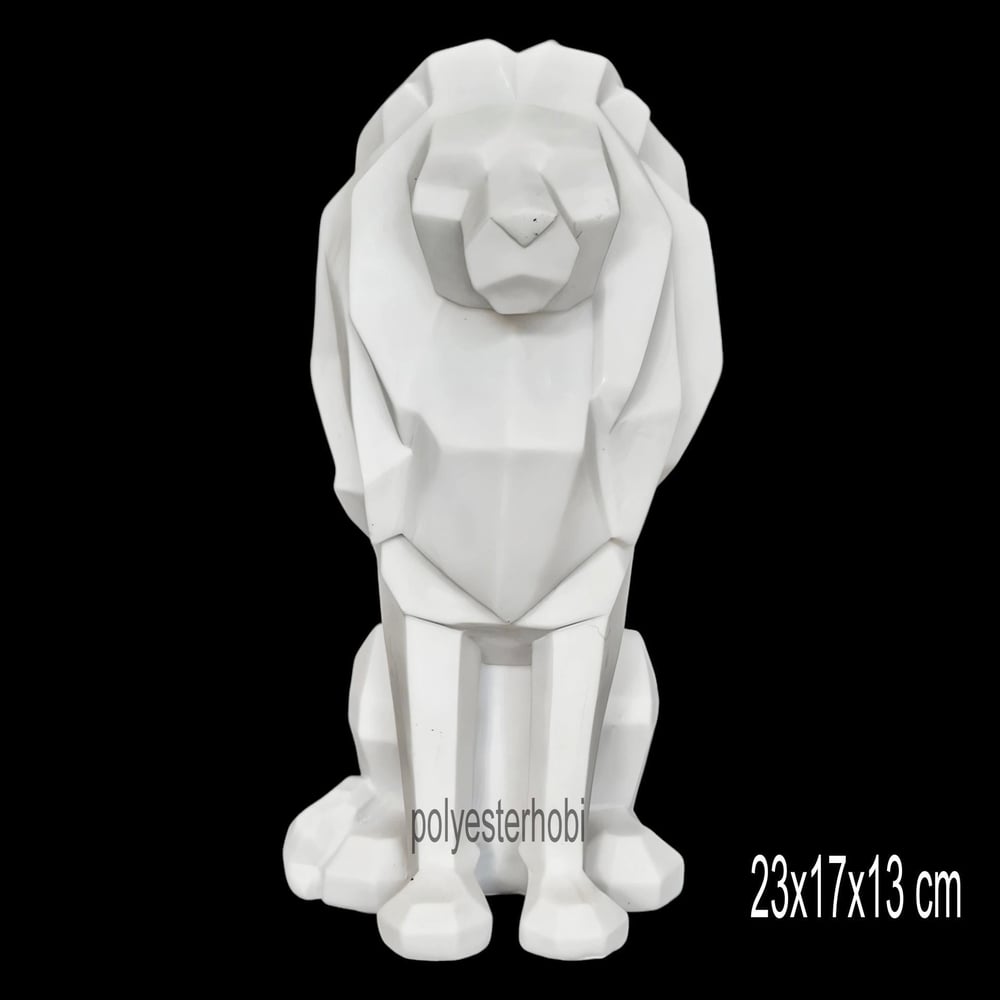 OB 2364 - Aslan Kübik Detaylı Büst Ham Polyester Dekoratif Obje