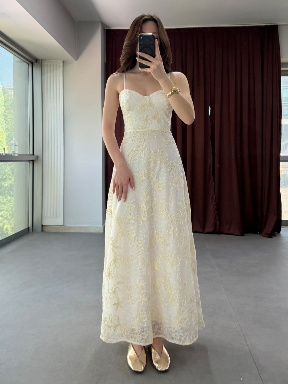 Modern Kesim, Özel Floral Nakış İşlemeli Askılı Elbise NVM-20488