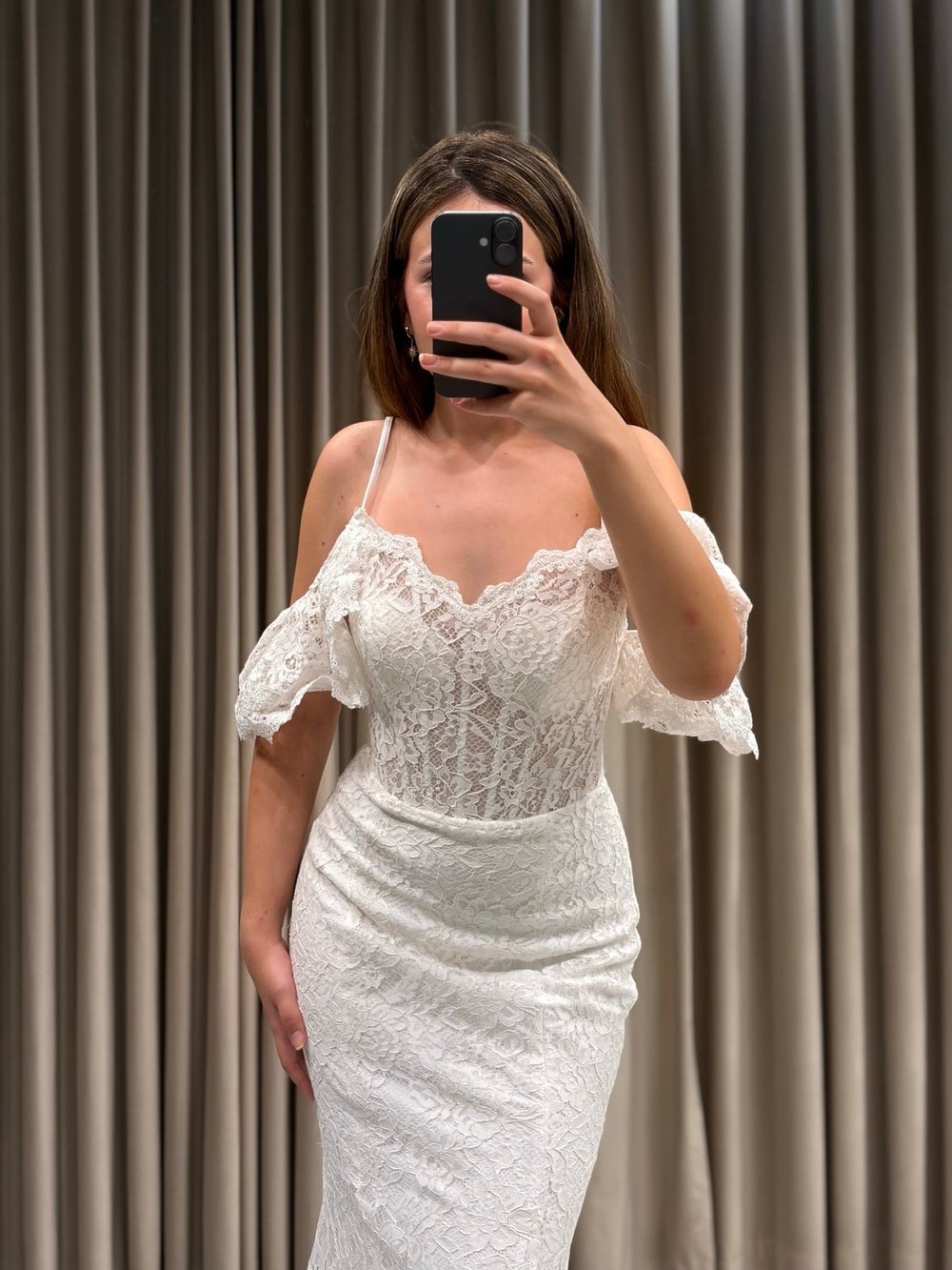 Beyaz İnce Askılı Güpür Model Balık Abiye Elbise | Kaleiçi Yıldızlar