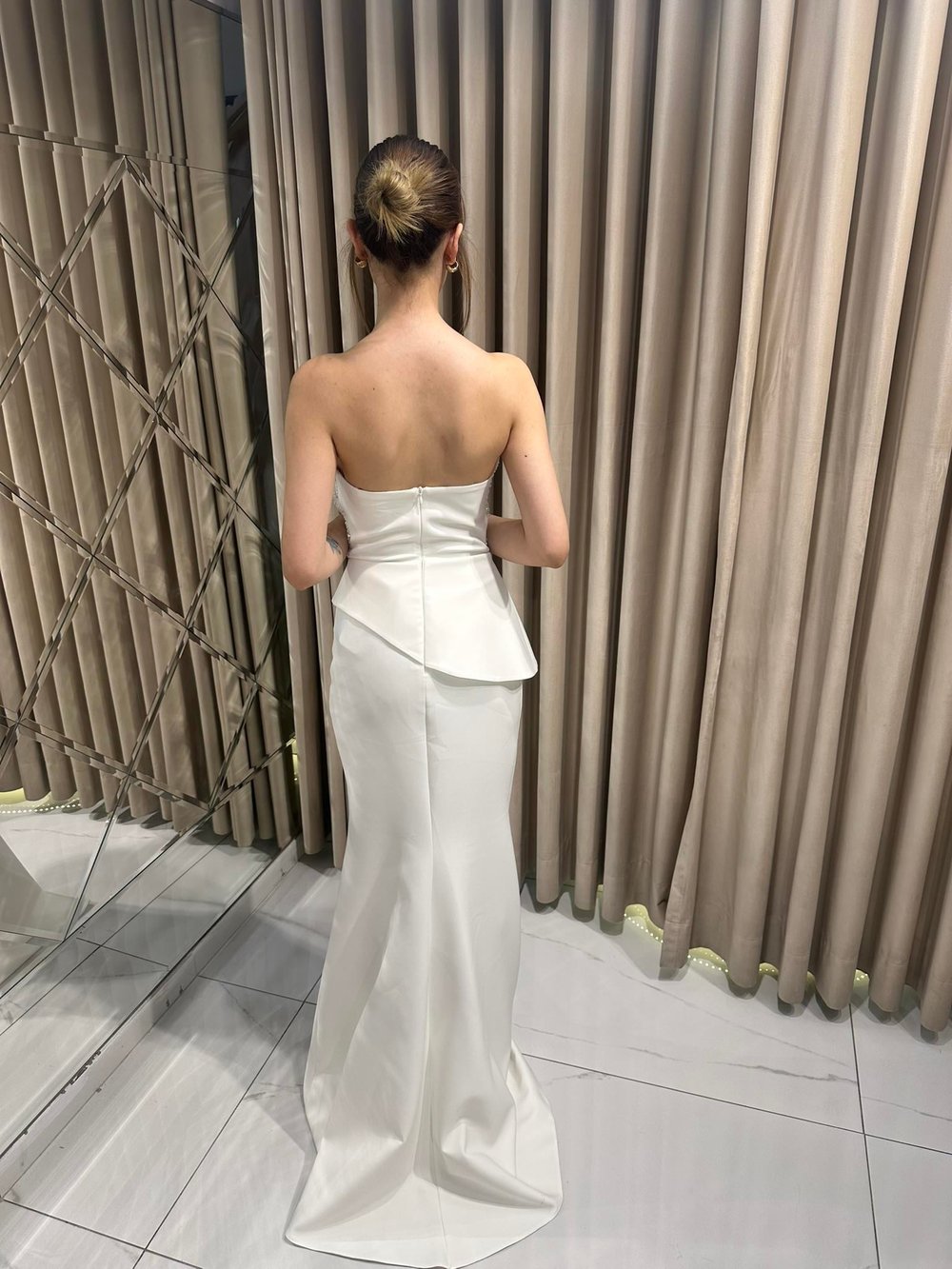 Beyaz Staplez Balık Model Taş Yaka Abiye Elbise | Kaleiçi Yıldızlar