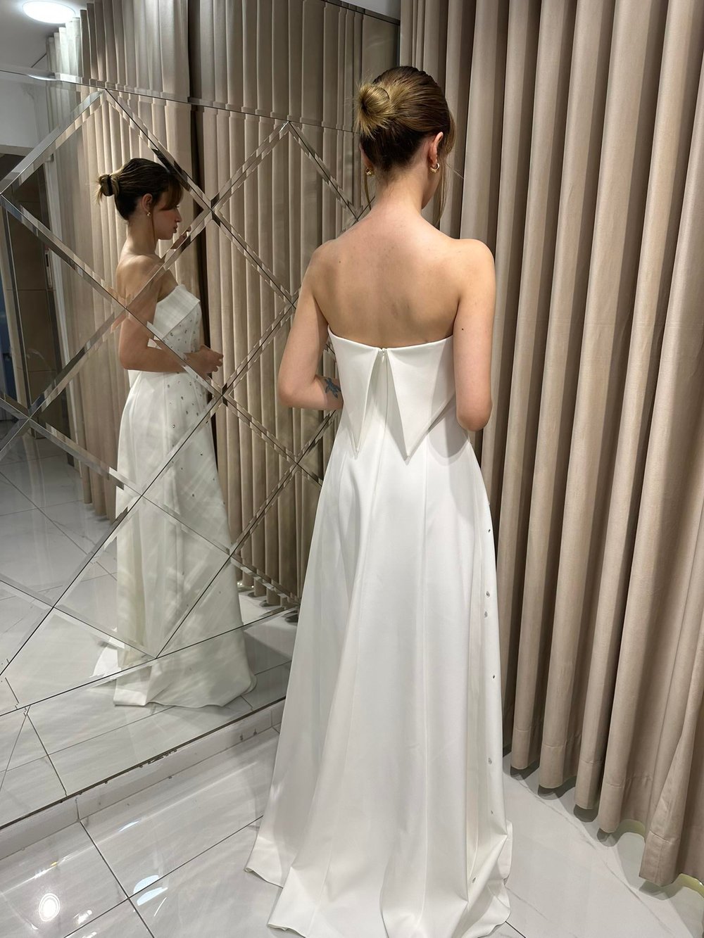 Beyaz Straplez Damla Taş Model Çan Model Abiye Elbise | Kaleiçi Yıldızlar