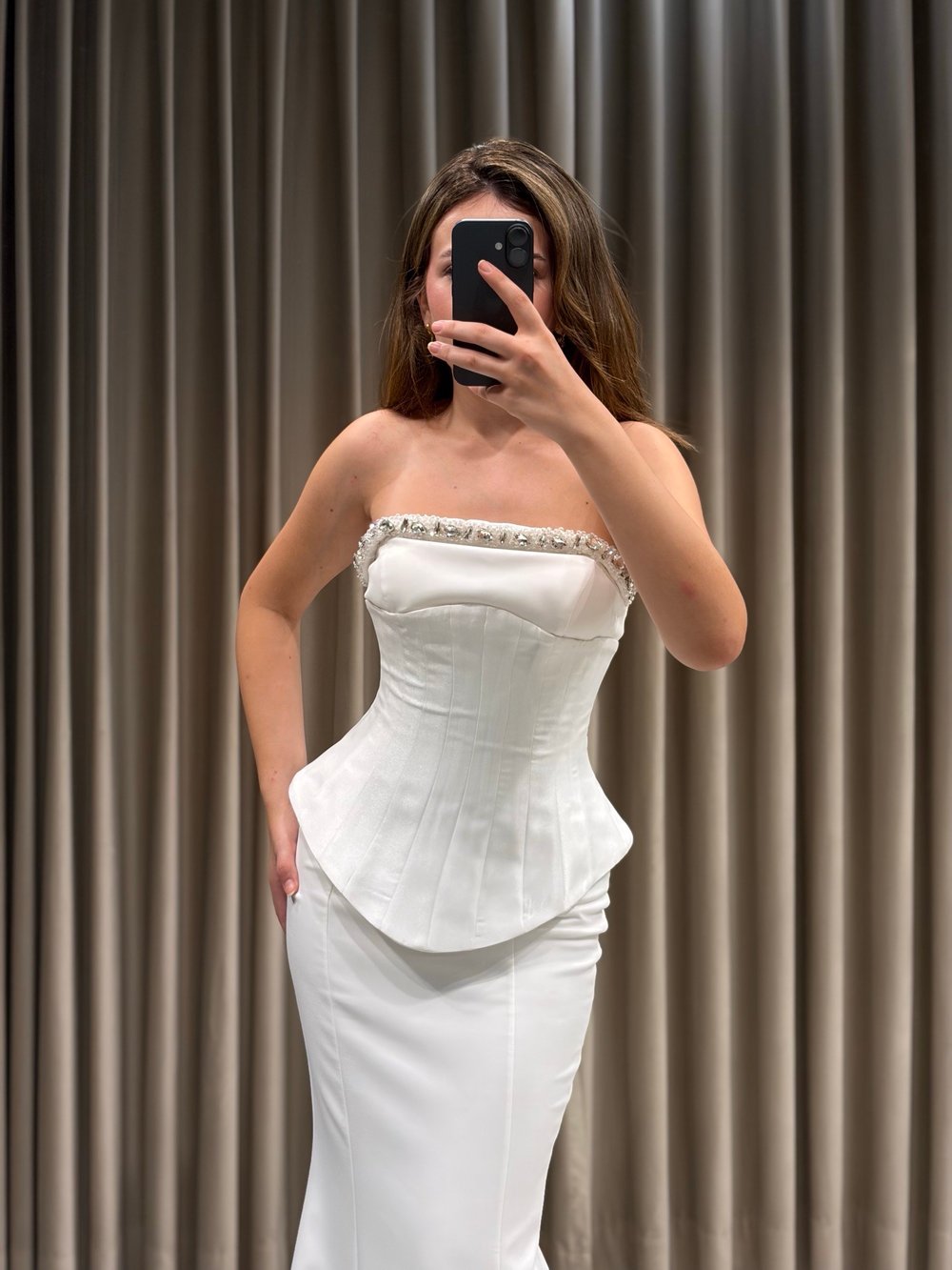 Beyaz Straplez Korseli Balık Model Abiye Elbise | Kaleiçi Yıldızlar