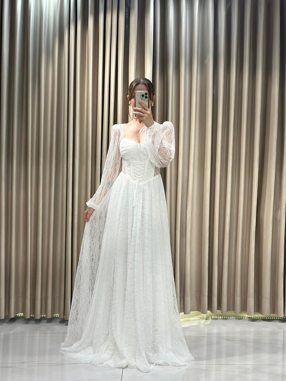 Beyaz Dantel Model Abiye Elbise | Kaleiçi Yıldızlar