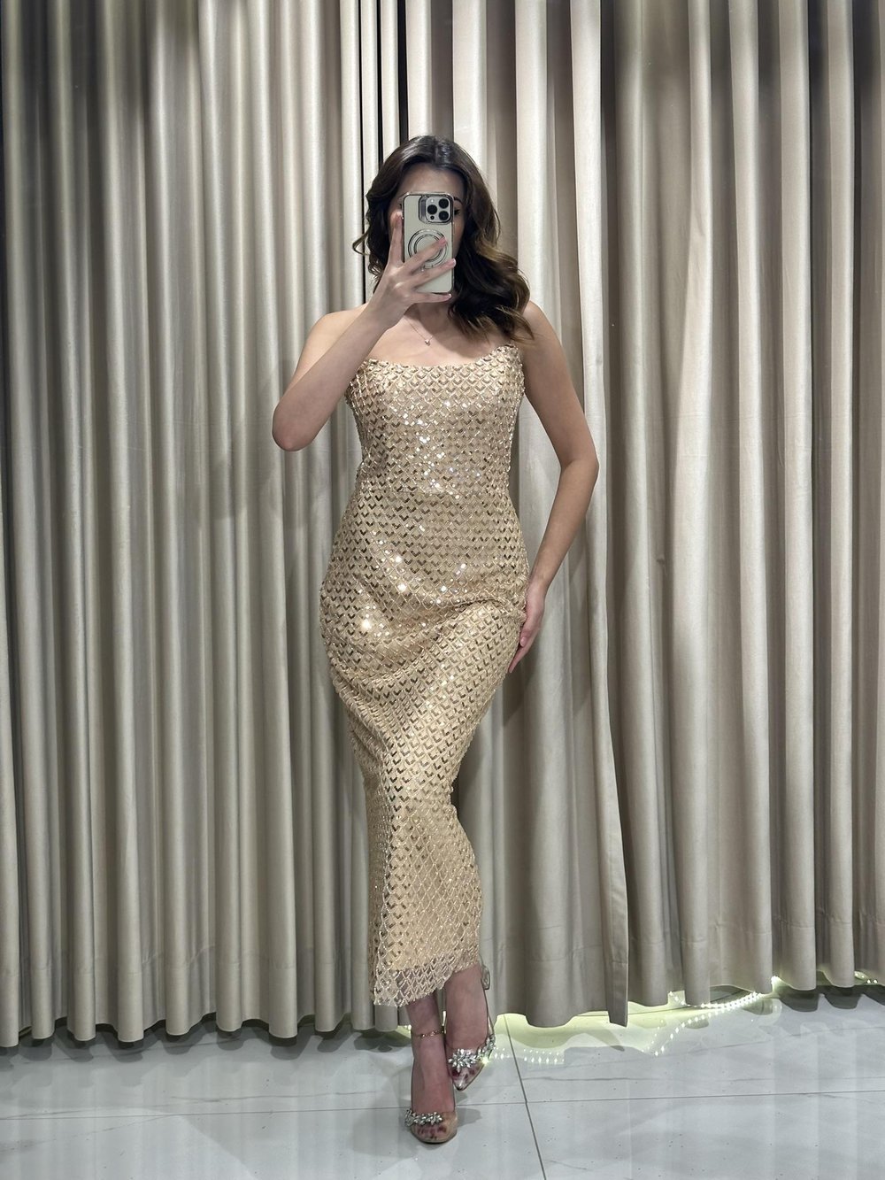 Gold Kristal İşlemeli Midi Boy Slikon Askılı Abiye Elbise | Kaleiçi Yıldızlar