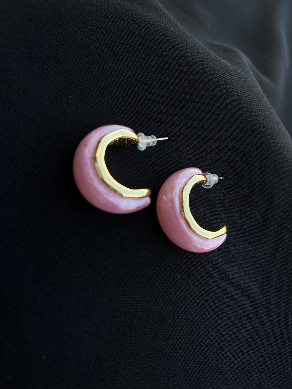 Pembe Küpe
