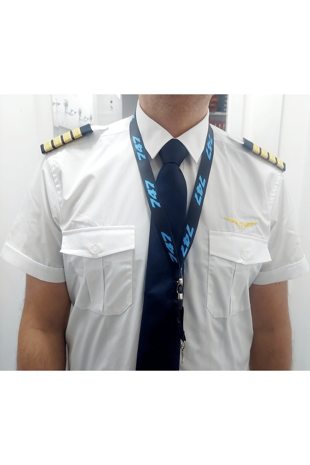 Boeing 747 Boyun Ipi (LANYARD)