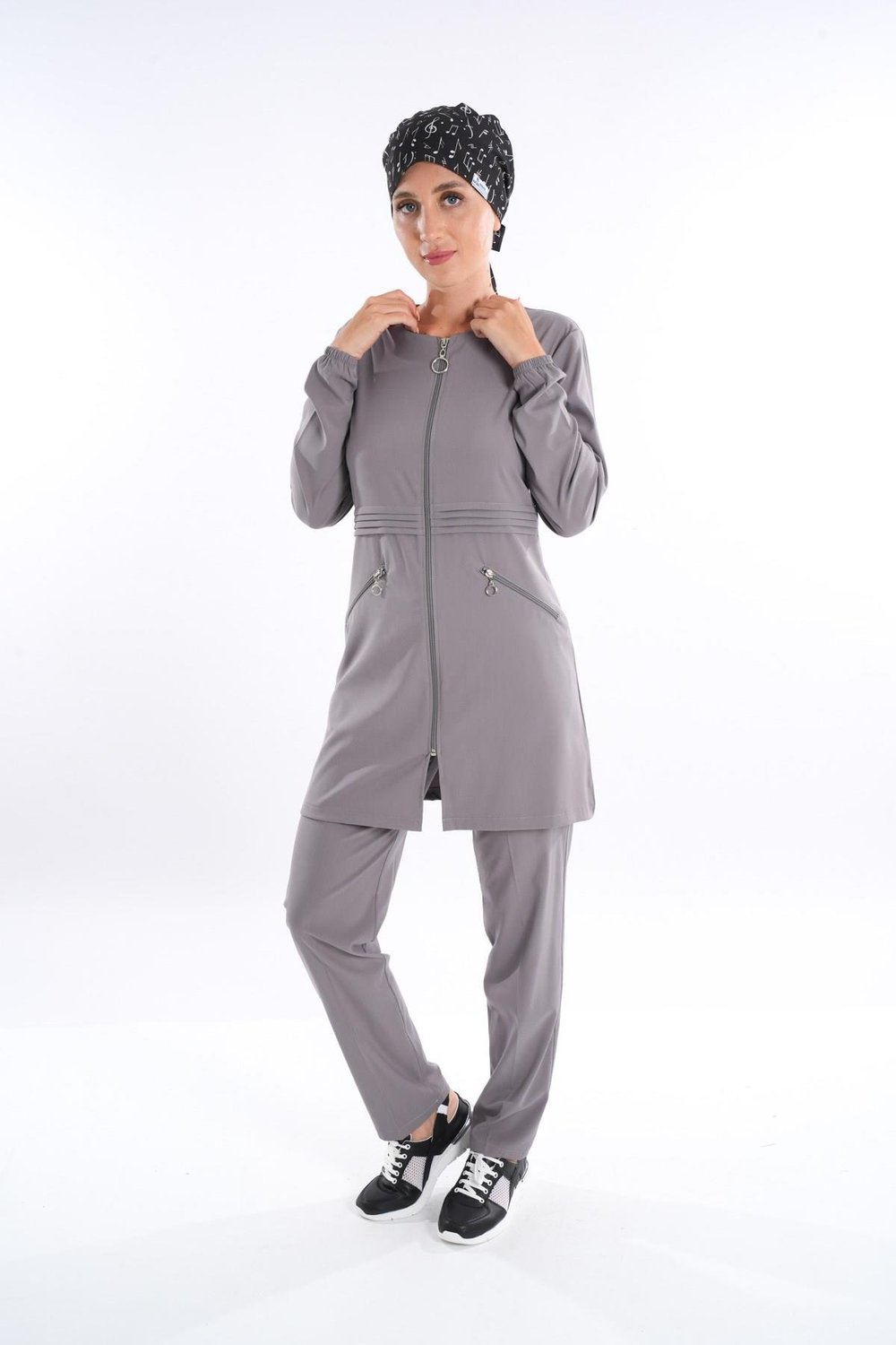 Badem Model Soft Likra Fermuarlı Gri Renk Cerrahi Üniforma Takım-Nur Medikal Giyim