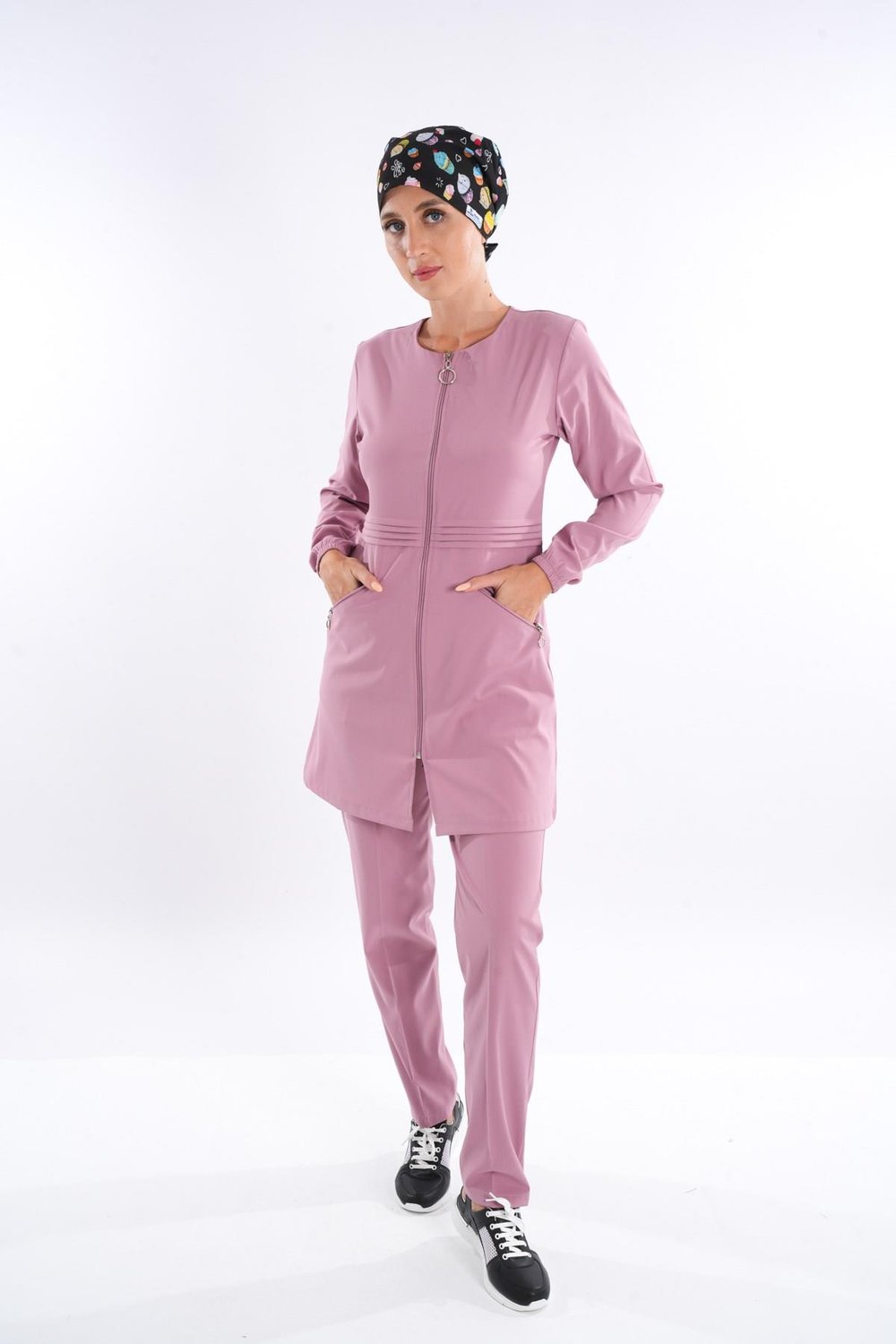 Badem Model Soft Likra Fermuarlı Pudra Renk Cerrahi Üniforma Takım-Nur Medikal Giyim