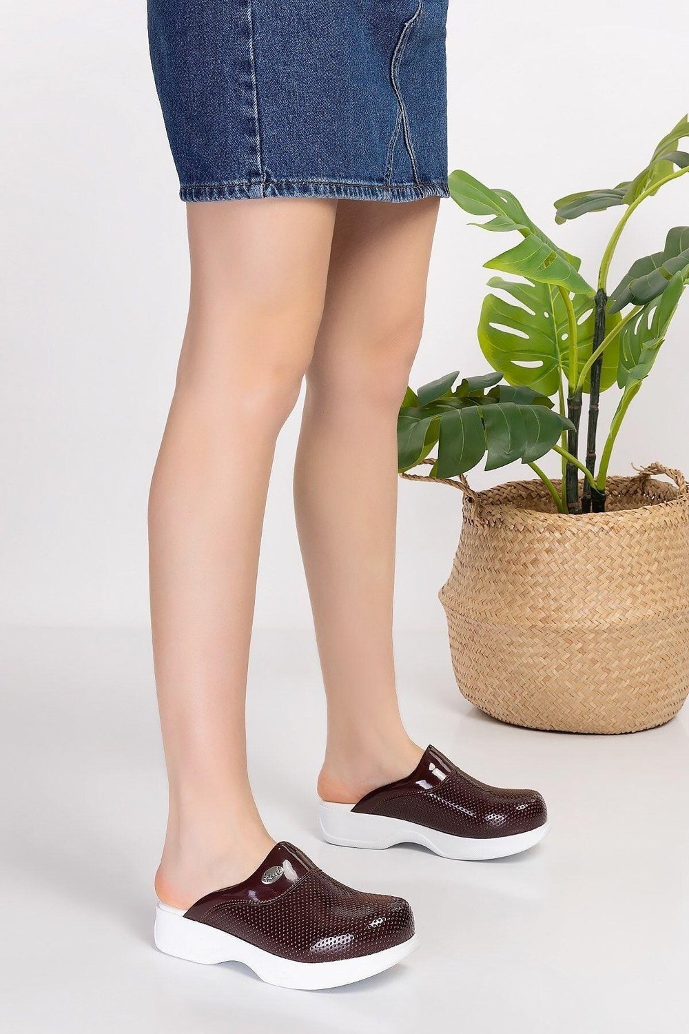 Erkek Bordo Renk Klasik Delikli Ortopedik Sabo 201 Aşçı Mutfak Doktor Hemşire Hastane Terliği-Nur Ortopedi