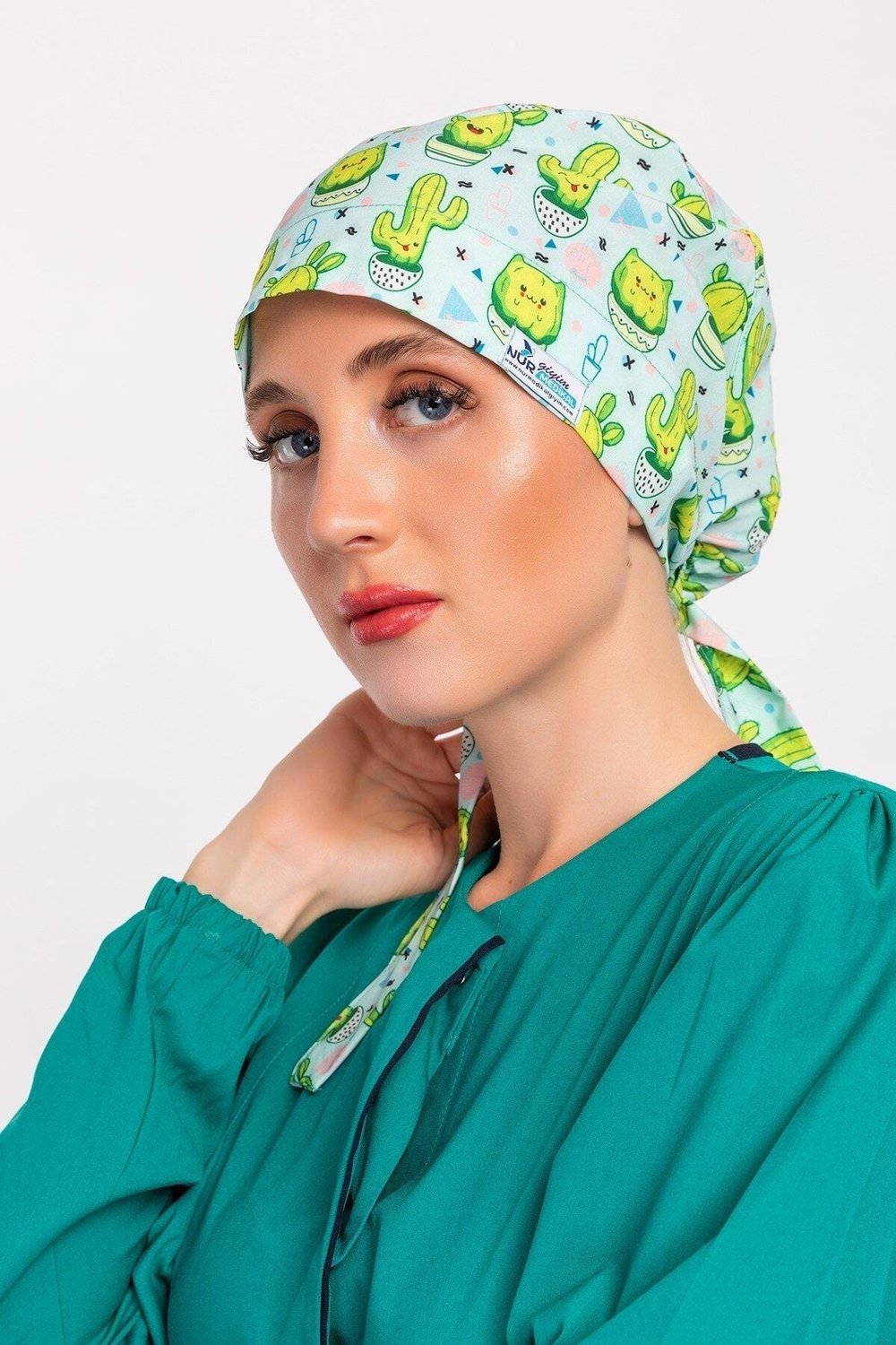 Kadın Mutlu Kaktüs Desenli Hemşire Doktor Tesettür Bone-Nur Medikal Giyim