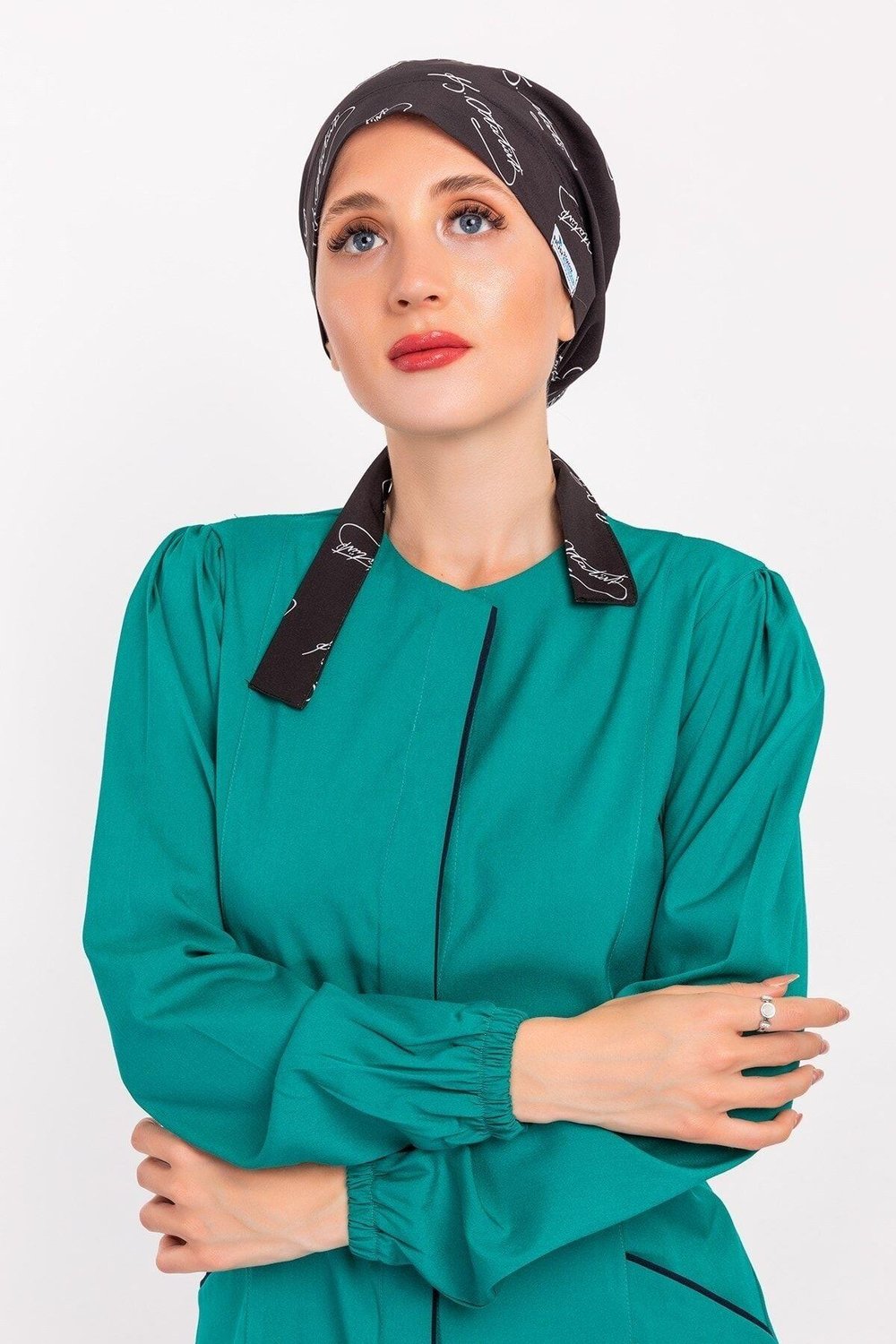 Kadın Tesettür Bone Siyah Çoklu Ata Cerrahi Bone-Nur Medikal Giyim