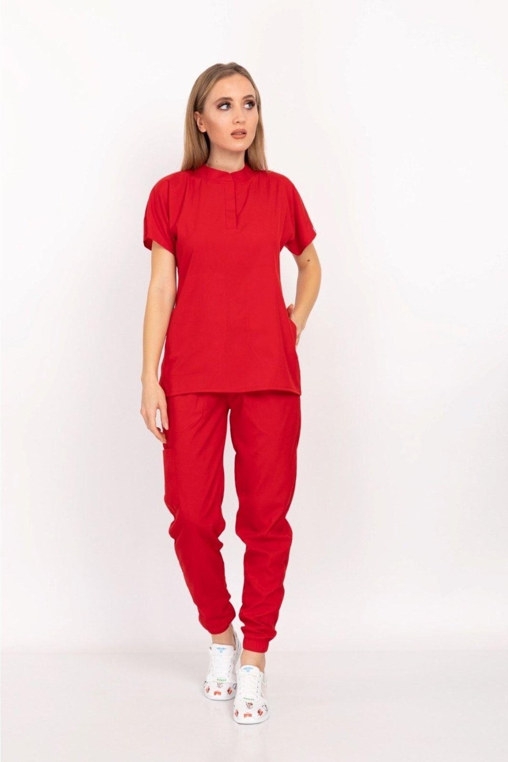 Unisex Kadın Erkek Kırmızı Renk Çıt Çıtlı Hakim Yaka Soft Likra Forma Hemşire Doktor Hastane Takım-Nur Medikal Giyim