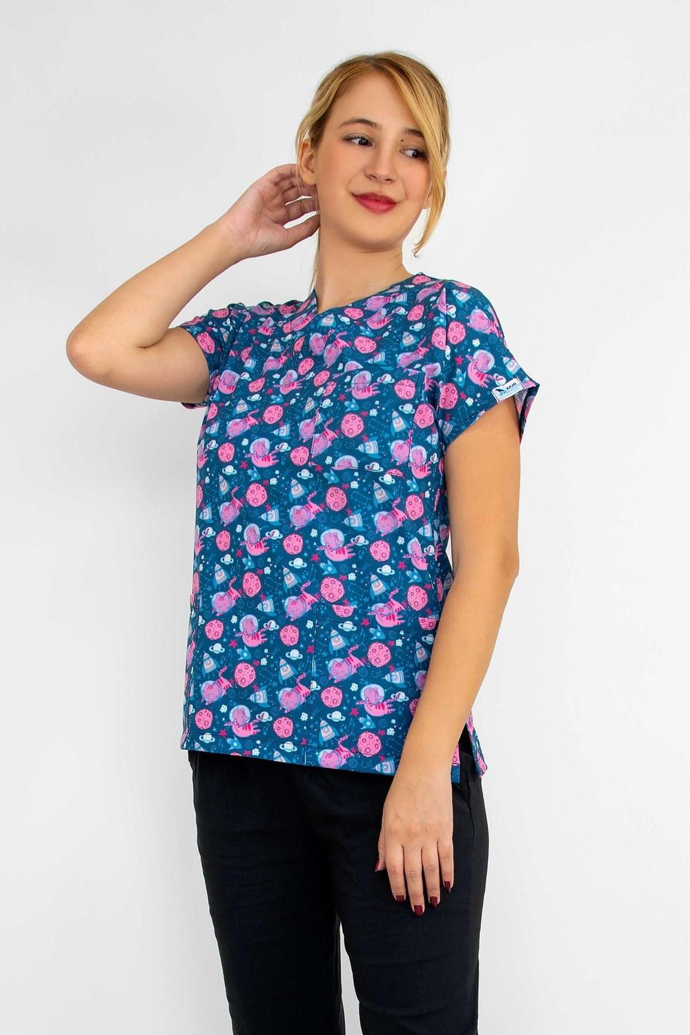 Uzaylı Kedi Desenli Likralı Doktor Hemşire Hastane Cerrahi Tek Üst Forma-Nur Medikal Giyim