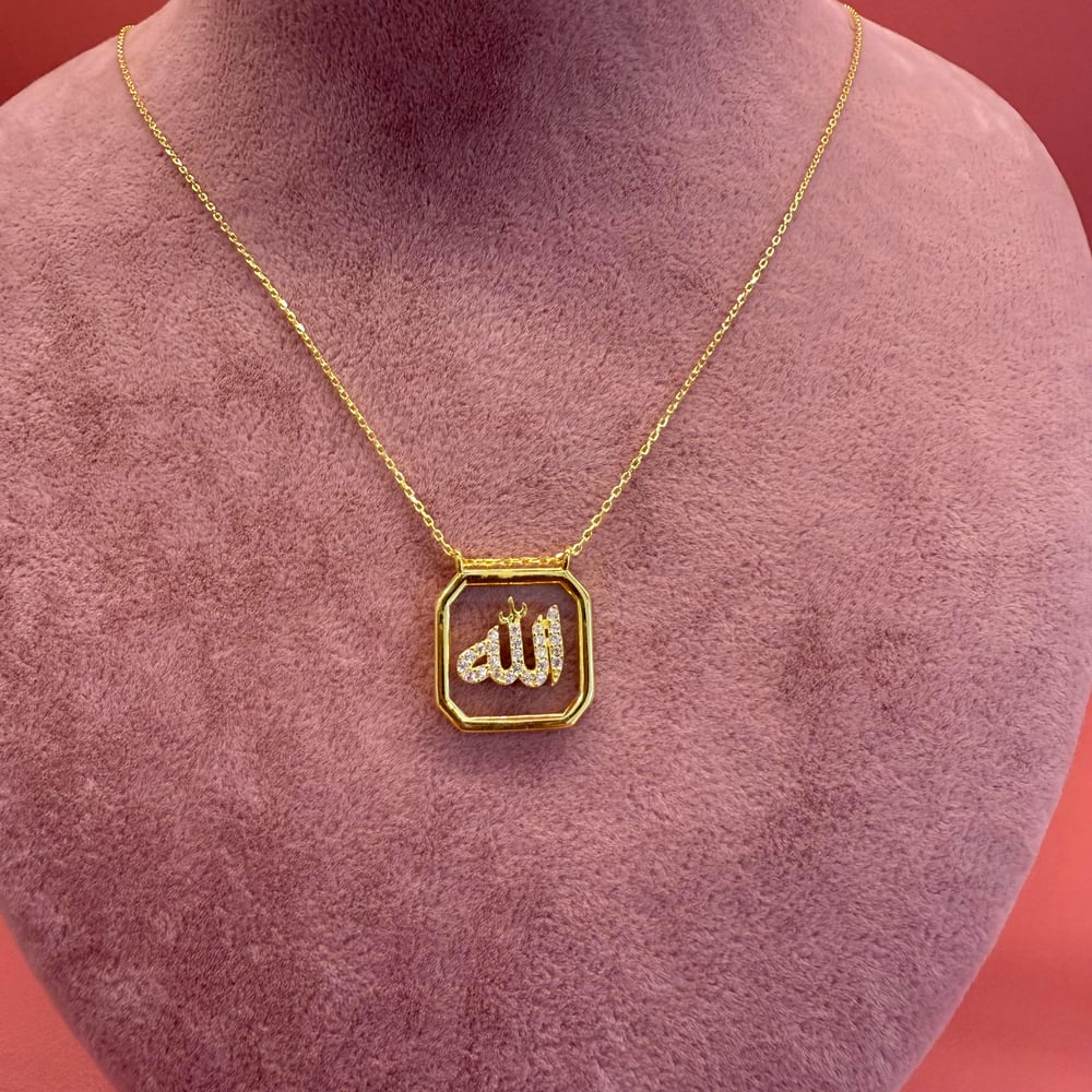 ALLAH YAZILI KARE GOLD KOLYE
