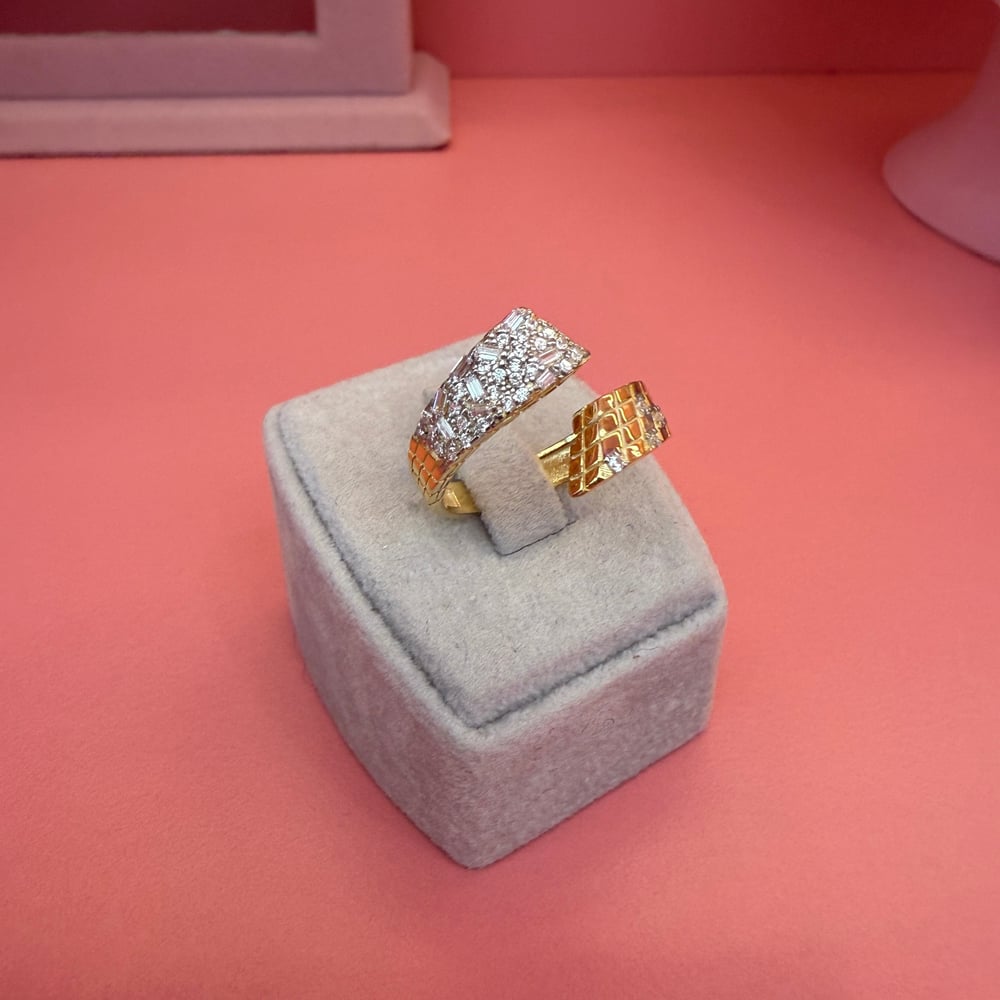 BYNARS BALANCE RING