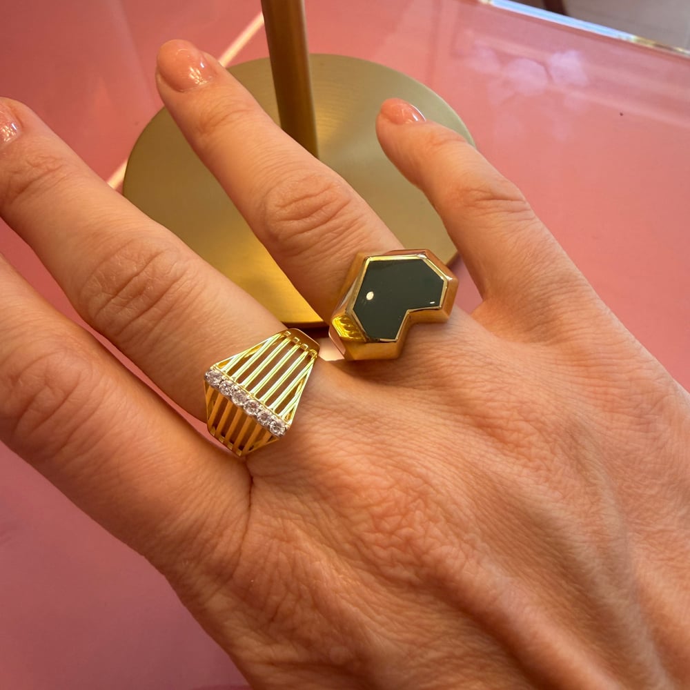 BYNARS VECTOR RING