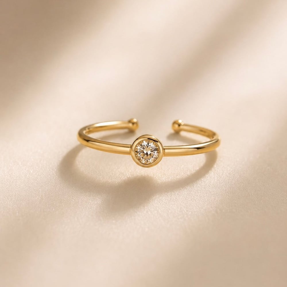 VELORA GOLD NOVA RING