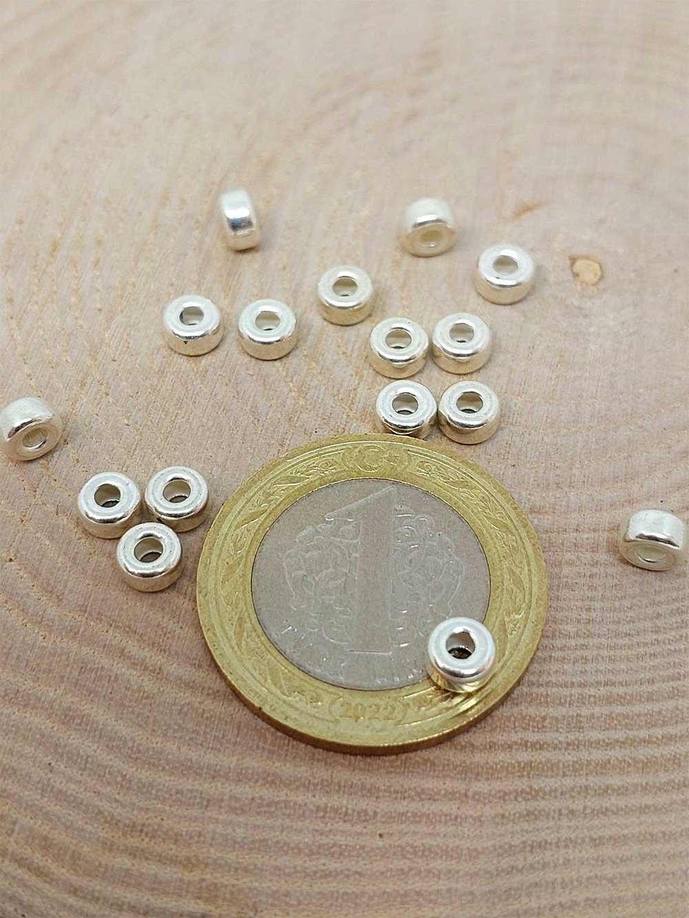925 Ayar Gümüş Boncuk Ara Malzeme 2.5*5mm/adet (45634)