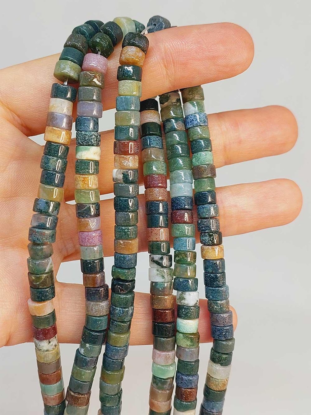 Akik Taşı Şekilli 3x6mm YARIM Dizi (49344) (18cm uzunluğundadır)