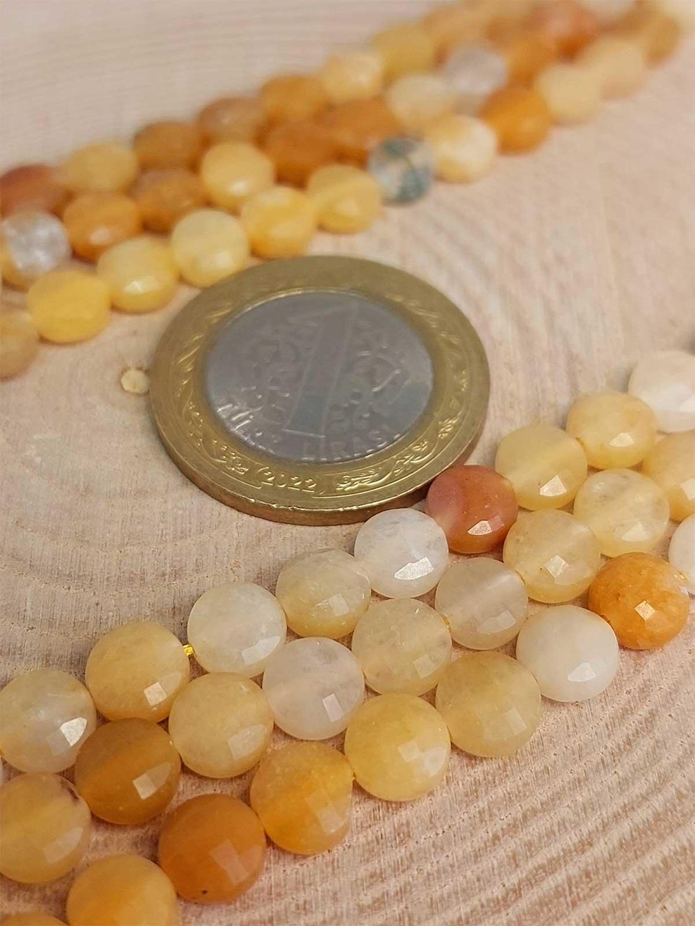 Akik Taşı YASSI Faset Kesim YARIM Dizi 6x4mm (42830) (18cm uzunluğundadır)