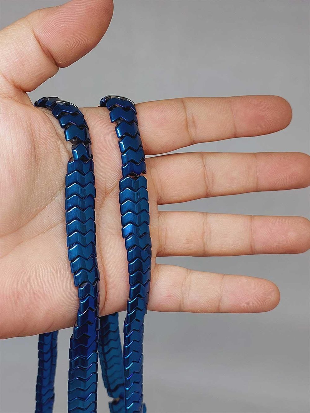 Çeyrek Dizi (9cm uzunluğundadır!) Hematit Taşı Şekilli Çift Delikli 4.5*12mm Çeyrek Dizi (52304)
