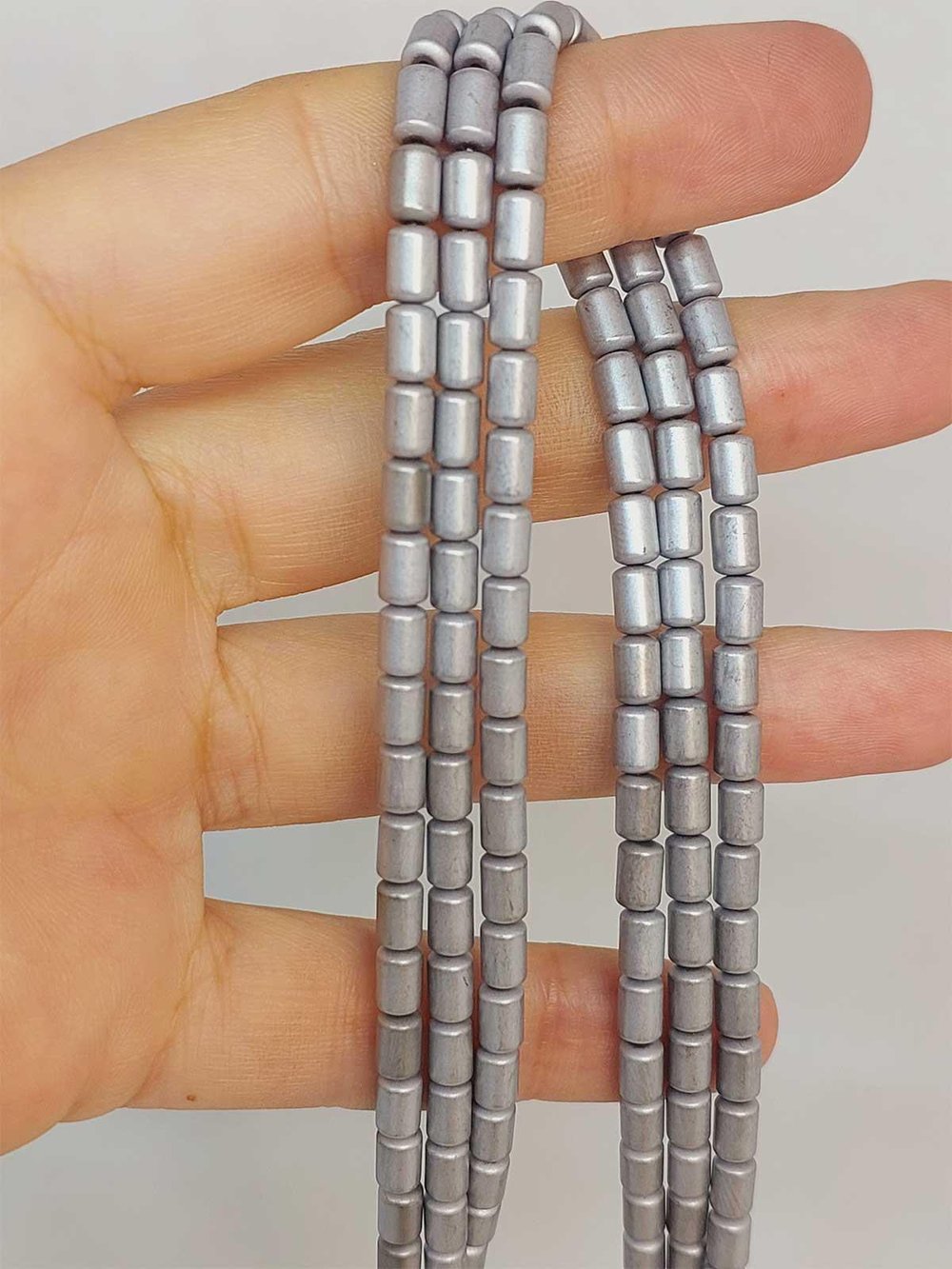 Çeyrek Dizi (9cm uzunluğundadır!) Hematit Taşı Çeyrek Dizi 4*5.5mm (48132)
