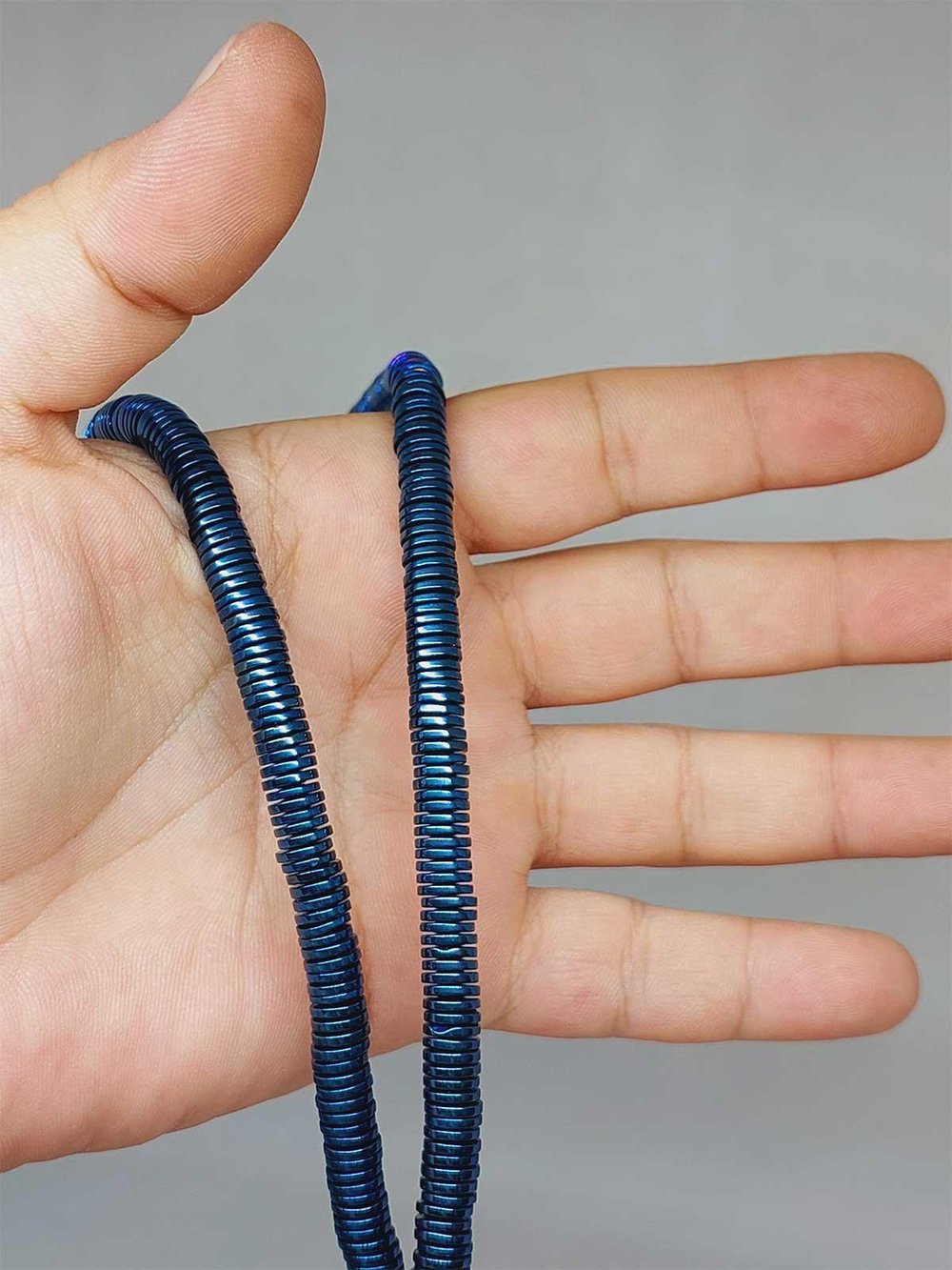 Çeyrek Dizi (9cm uzunluğundadır!) Hematit Taşı Şekilli 1*6mm Çeyrek Dizi (52320)