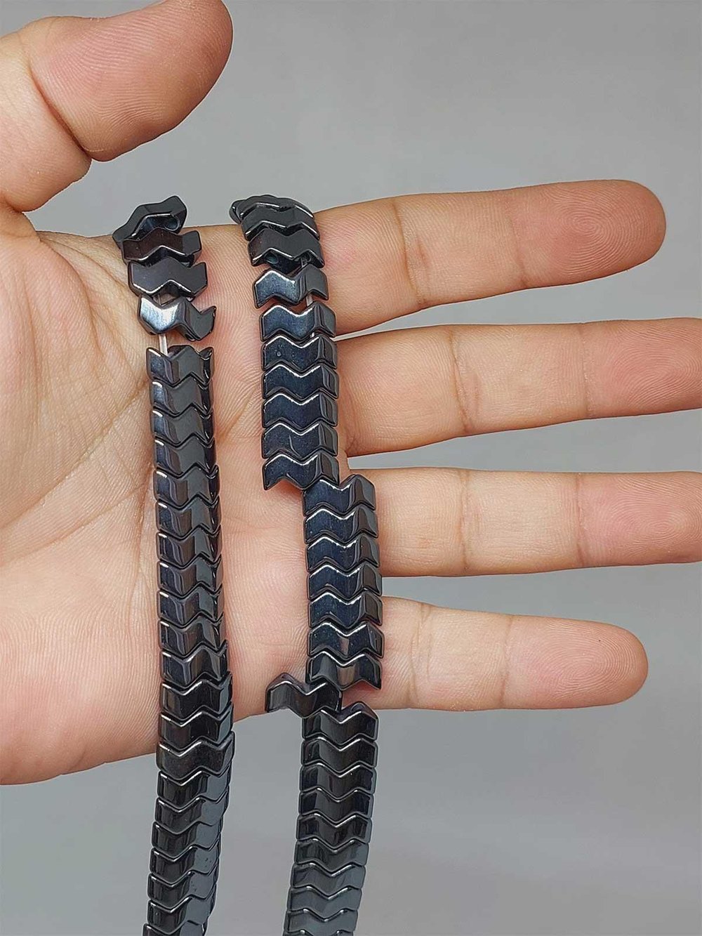 Çeyrek Dizi (9cm uzunluğundadır!) Hematit Taşı Şekilli Çift Delikli 4.5*12mm Çeyrek Dizi (52306)