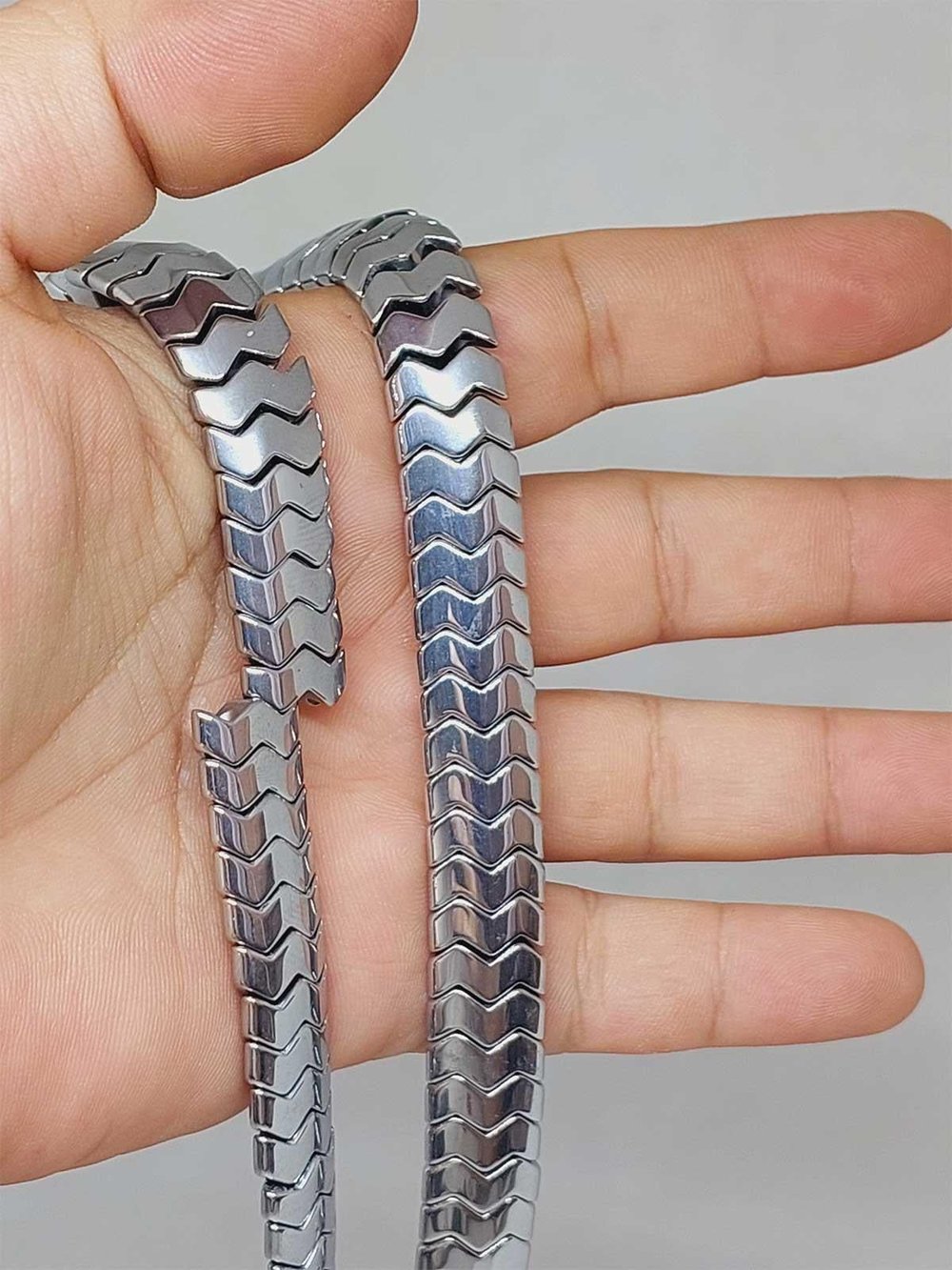 Çeyrek Dizi (9cm uzunluğundadır!) Hematit Taşı Şekilli Çift Delikli 4.5*12mm Çeyrek Dizi (52308)