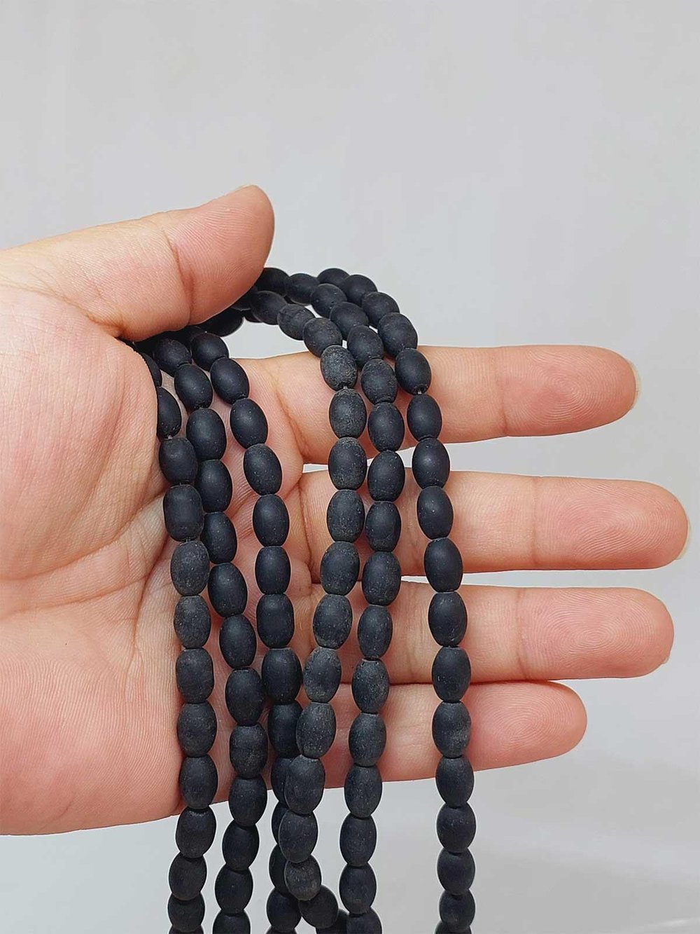 Çeyrek Dizi (9cm uzunluğundadır!) Onix Taşı Arpa Kesim Çeyrek Dizi 6*8.5mm (49968)