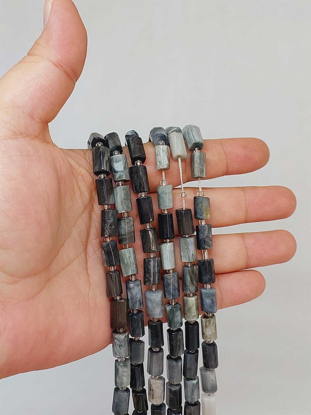 Çeyrek Dizi (9cm uzunluğundadır!) Şahin Gözü Taşı 7x12mm Çeyrek Dizi (49958)