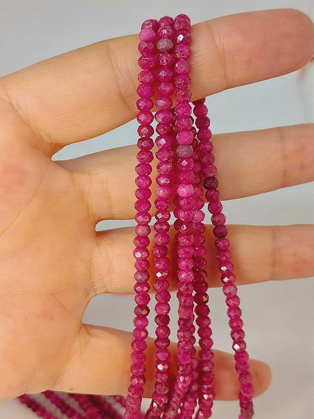 Çeyrek Dizi (9cm uzunluğundadır!) Yakut Taşı Rondela Faset Kesim Çeyrek Dizi 2.5*3.5mm (45940)