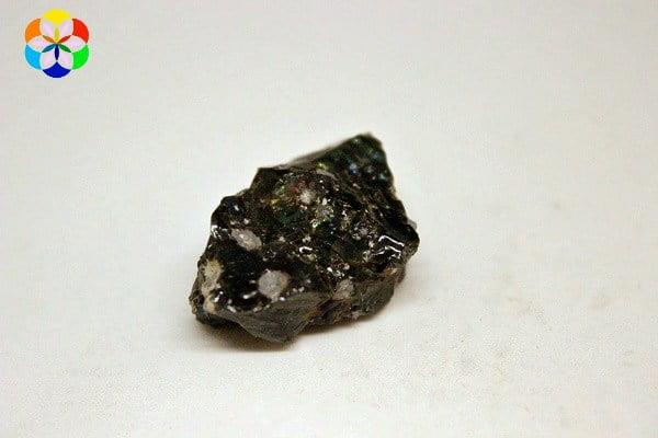 Gökkuşağı & Kartanesi Obsidyen Taşı Ham Parça