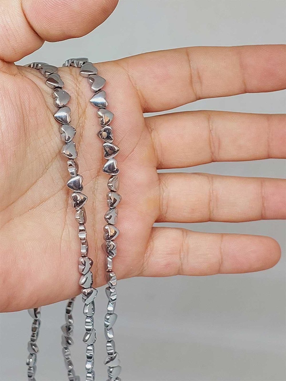 Hematit Taşı Kalp Şekilli 2.5*5mm YARIM Dizi (52412) (18cm uzunluğundadır)