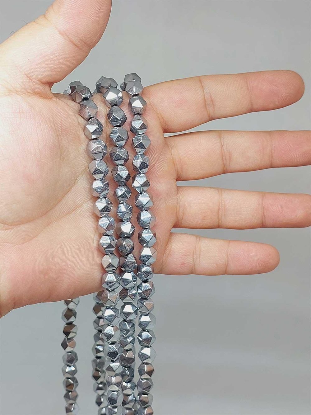 Hematit Taşı Şekilli 7.5mm YARIM Dizi (52358) (18cm uzunluğundadır)